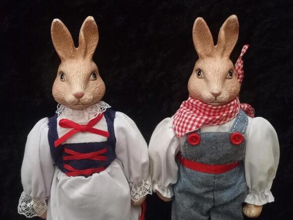 Pair of Vtg Anthromorphic Rabbits - Porcelain Head,Soft Body - Picture 3 of 5